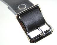 A glide center bar buckle in use.